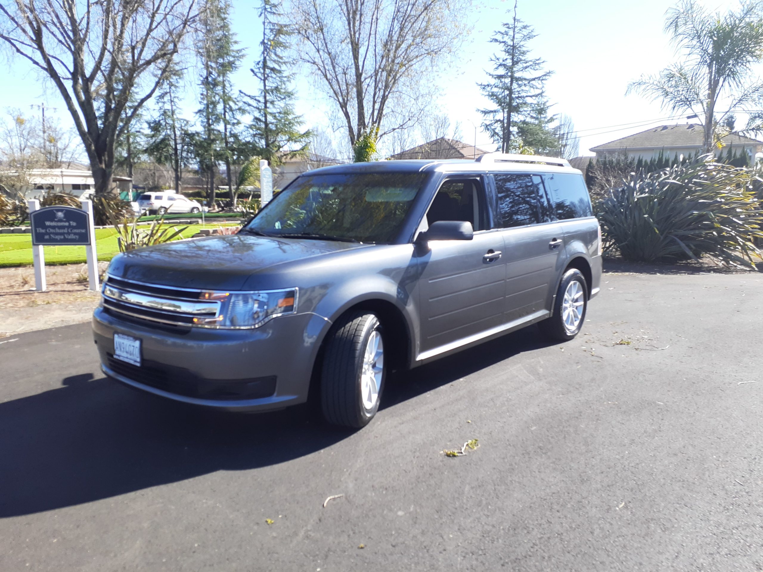 Ford Flex SUV $80 an hour with a 6 hour minimum and 20% gratuity for the driver!.  Special no gas fee untill 1/31/2024 NO FUEL FEE IF STAYING AND THE ITINERARY IS AROUND NAPA!